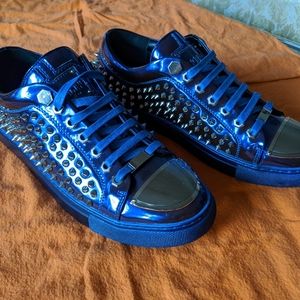 Angelino metallic blue studded shoes sneakers